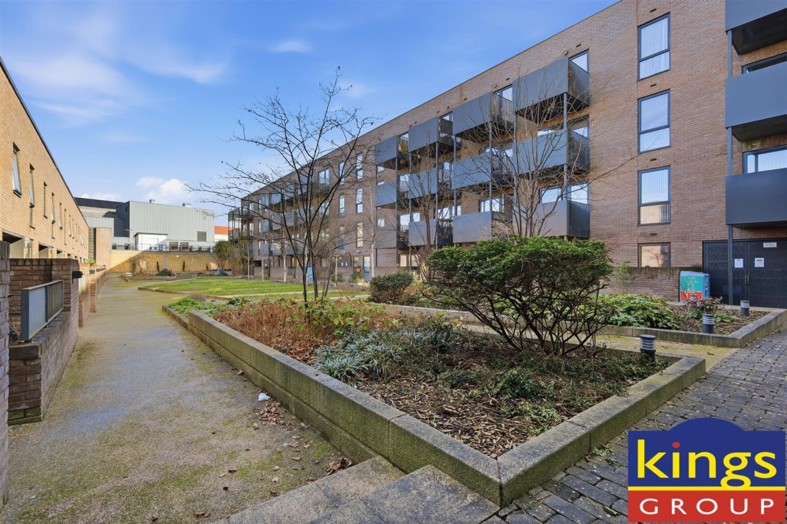 Images for Chaplin House