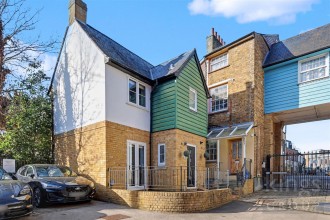 Town Mill Mews, Hertford