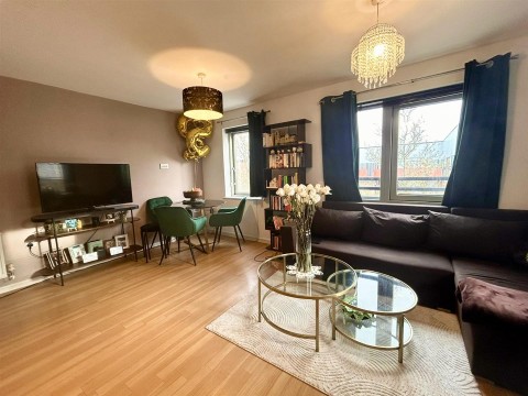 Alexandra Road, Newhall - EAID:KingsGroupApi2020, BID:90992-1956