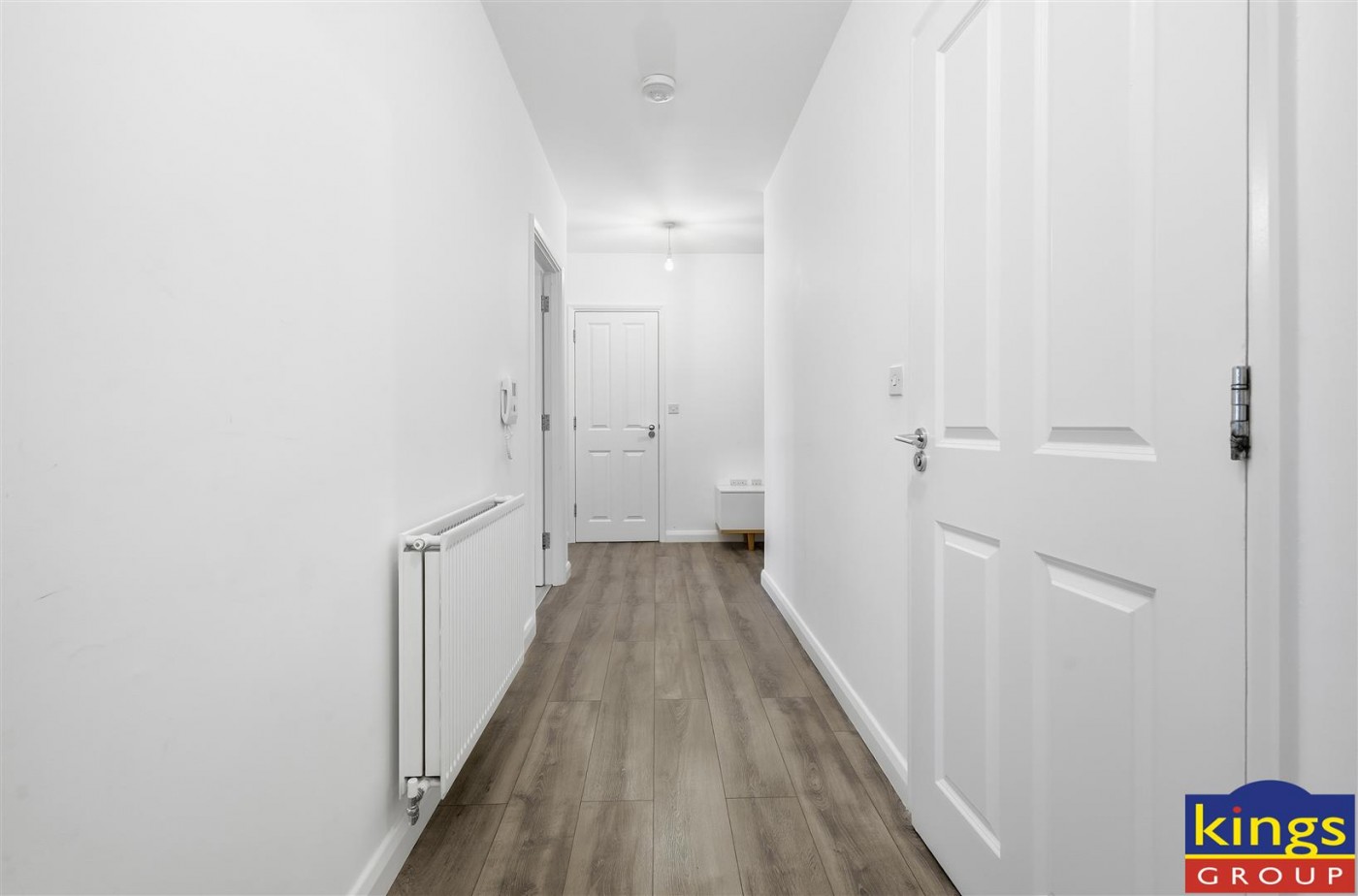 Images for Thornbury Way, London