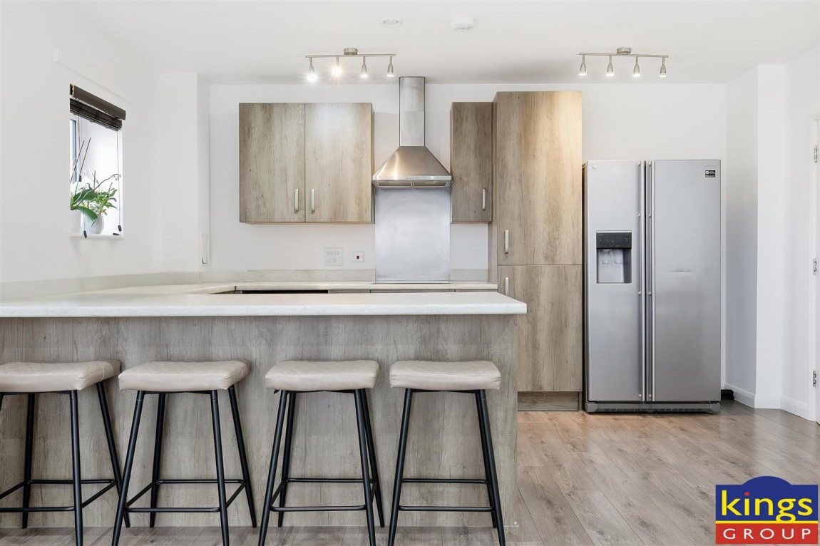 Images for Thornbury Way, London