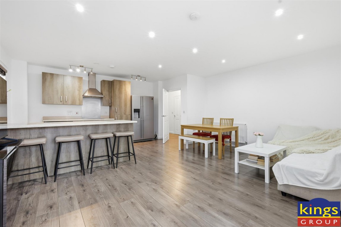 Images for Thornbury Way, London