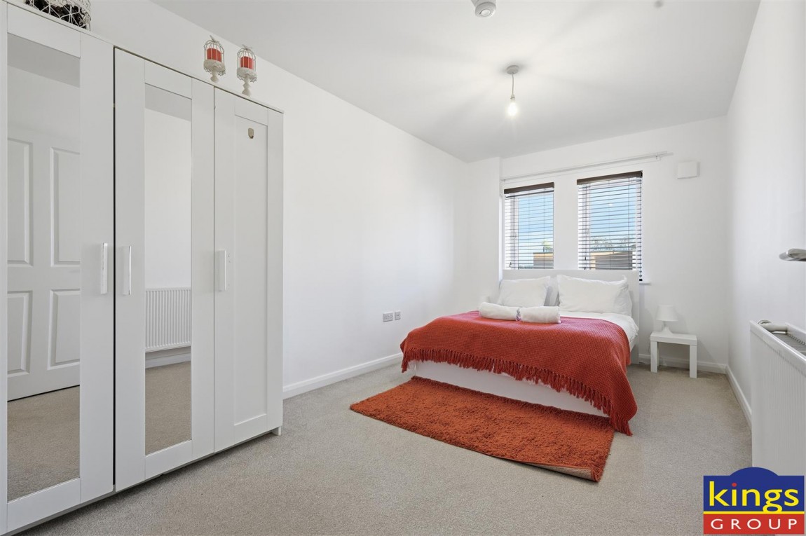 Images for Thornbury Way, London