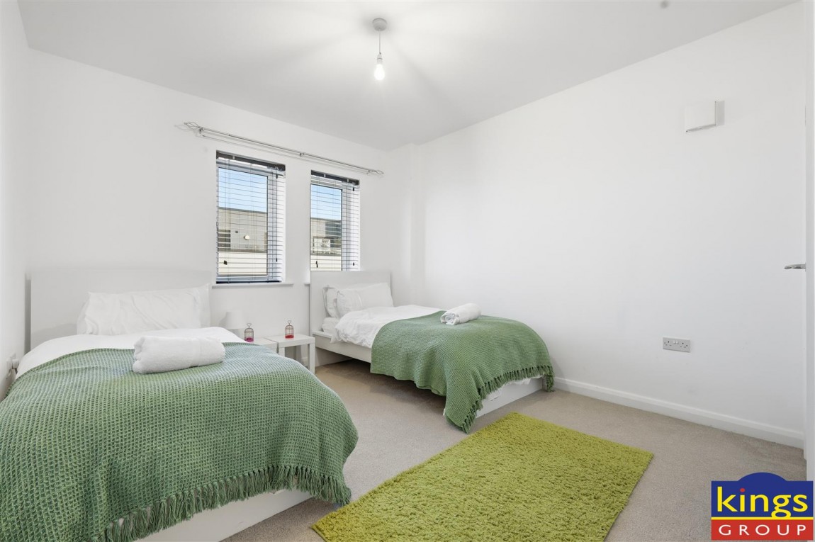 Images for Thornbury Way, London