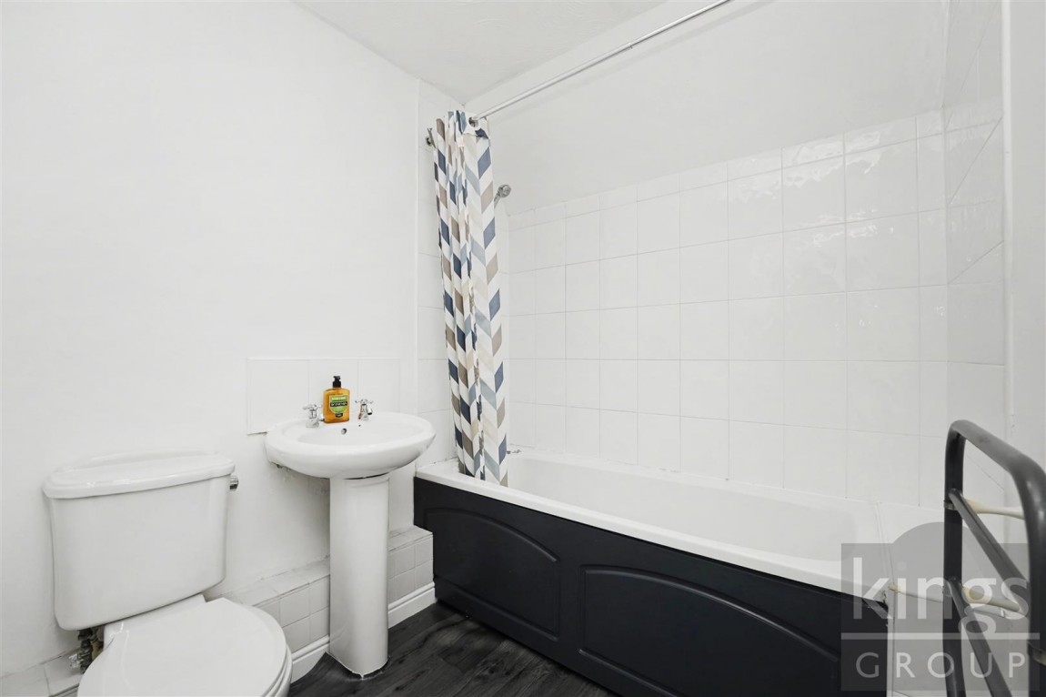 Images for Chelsea Gardens, Church Langley