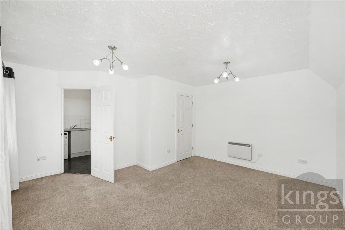 Images for Chelsea Gardens, Church Langley