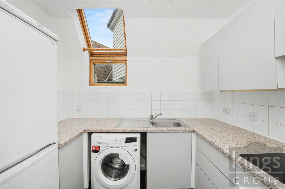 Images for Chelsea Gardens, Church Langley