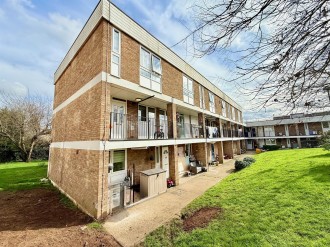 Retingham Way, London