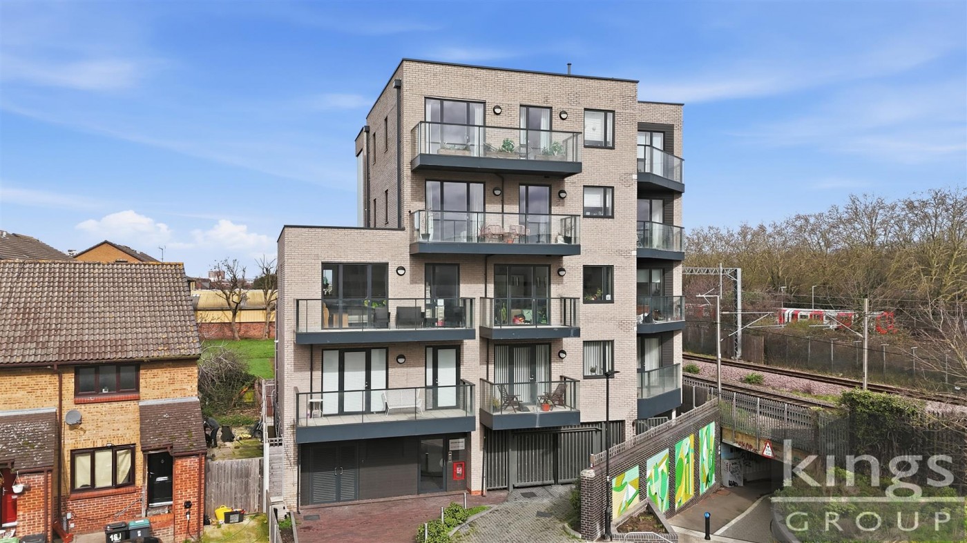 Images for Park View Road
