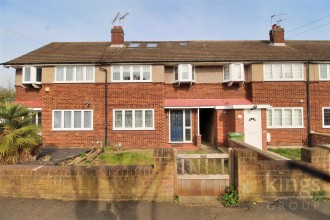 Churchgate, Cheshunt, Waltham Cross