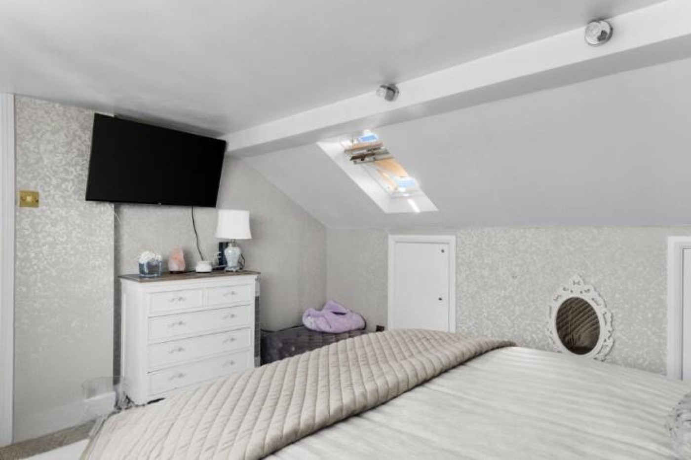 Images for Pinnacles, Waltham Abbey