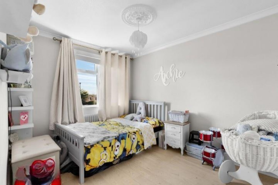 Images for Pinnacles, Waltham Abbey