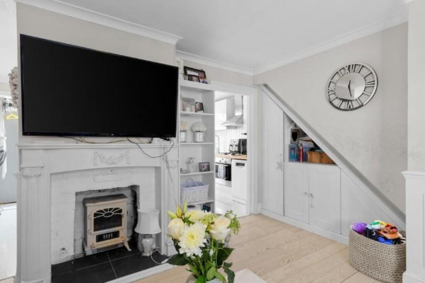 Images for Pinnacles, Waltham Abbey