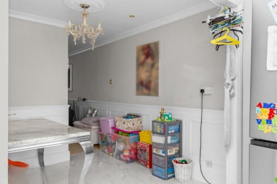 Images for Pinnacles, Waltham Abbey