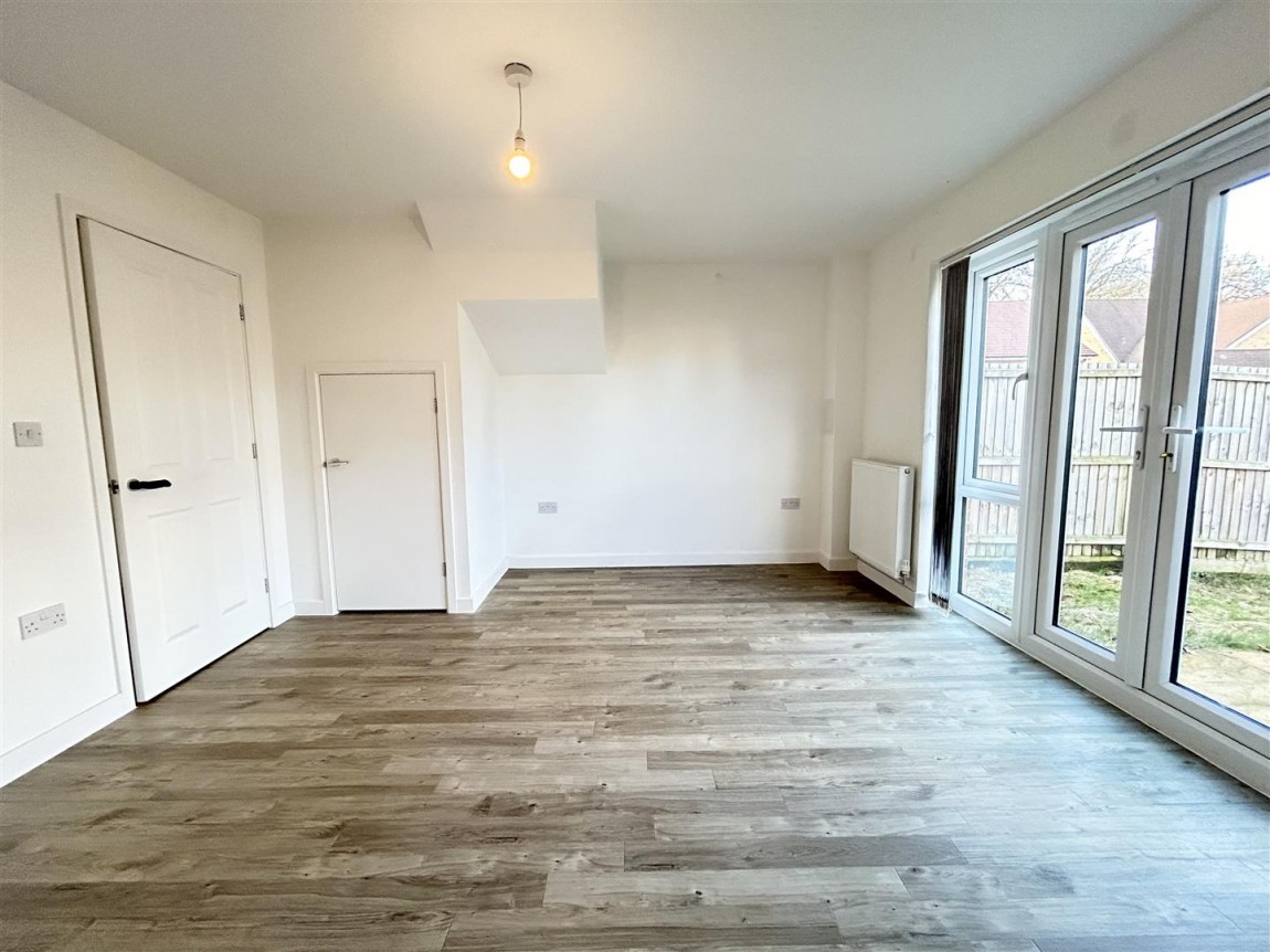 Images for Taylor Close, Harlow