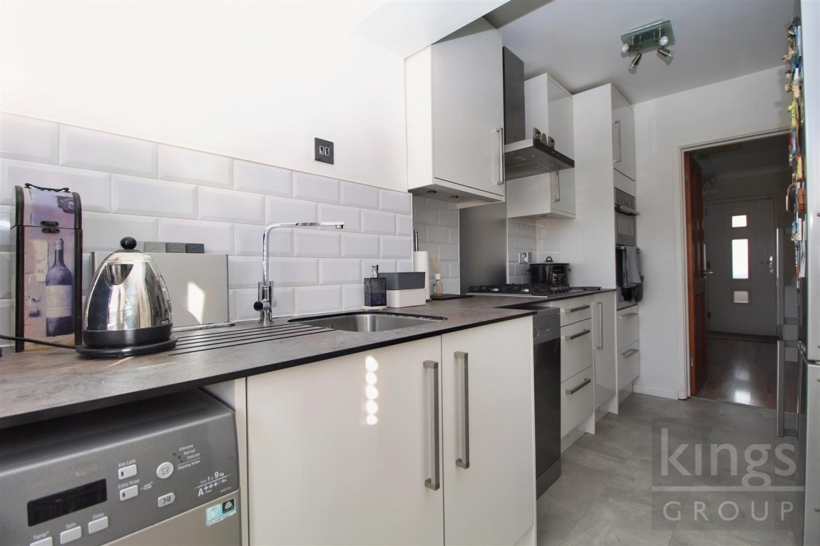 Images for Royal Avenue, Waltham Cross