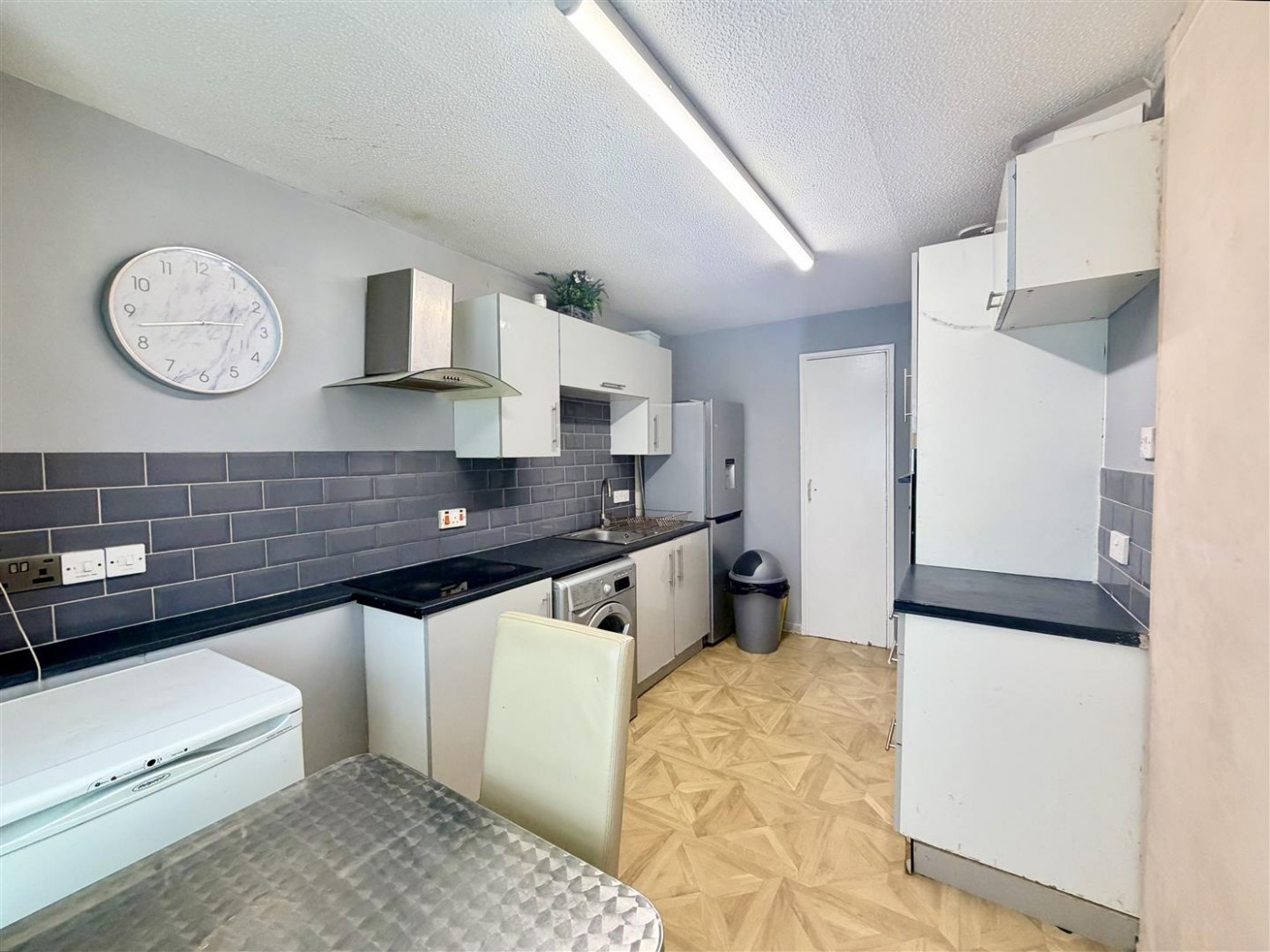 Images for Taylifers, Harlow