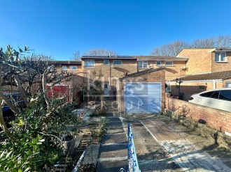 Winters Way, Waltham Abbey