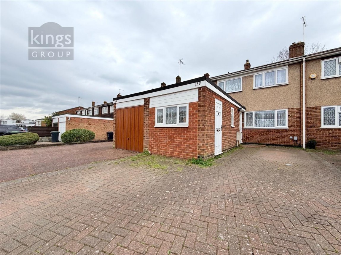 Images for Roundhills, Waltham Abbey