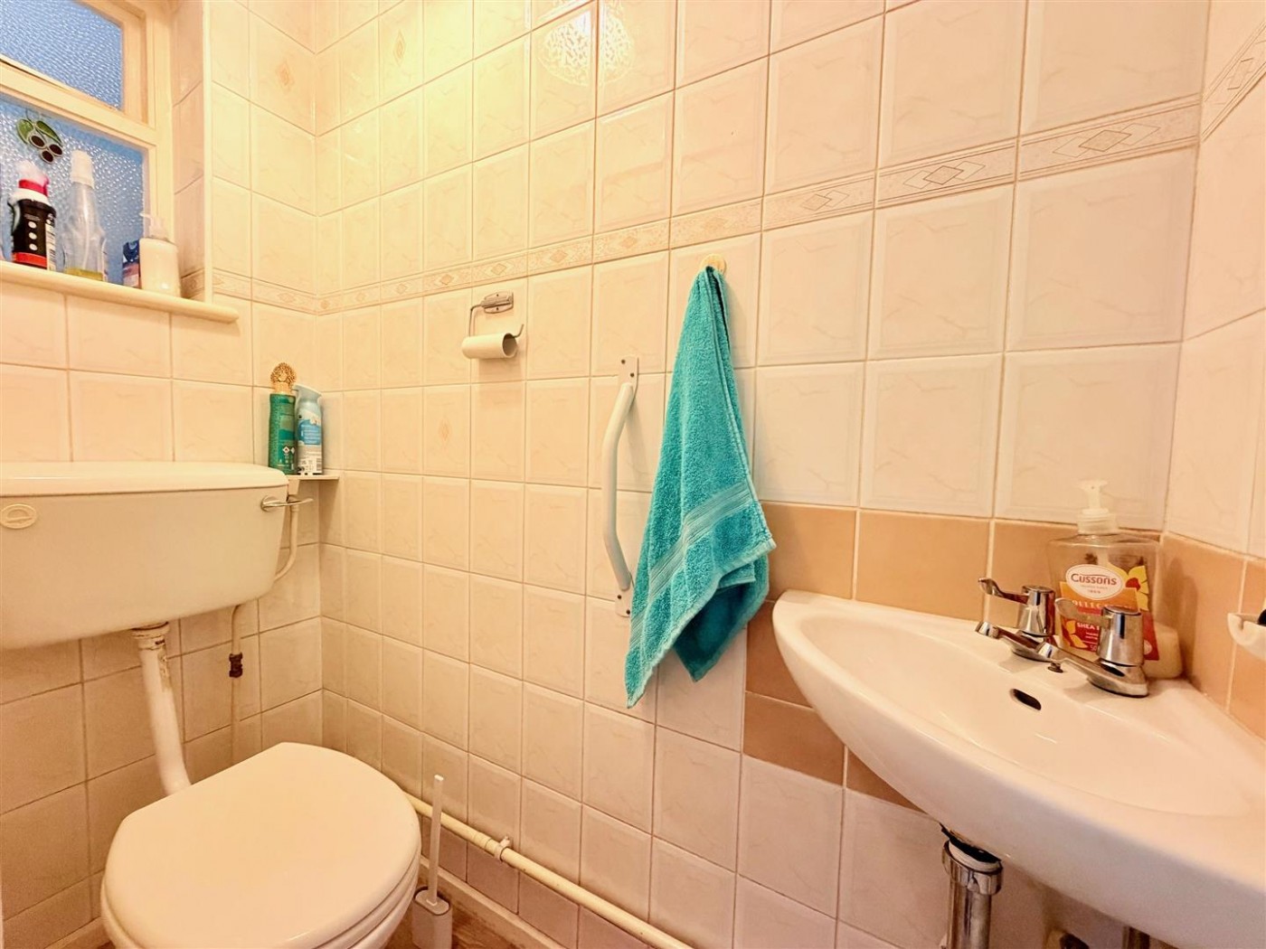 Images for Roundhills, Waltham Abbey