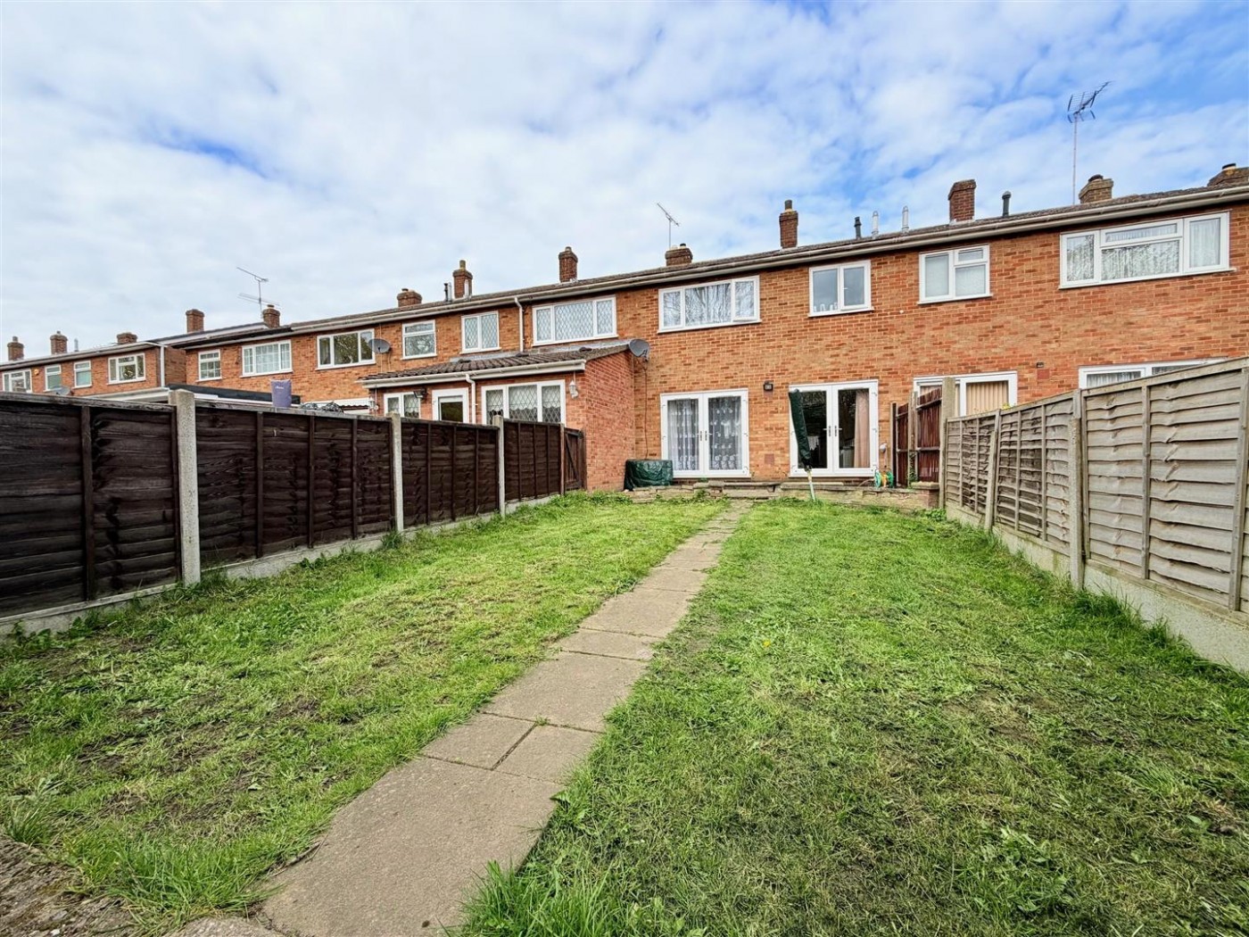 Images for Roundhills, Waltham Abbey