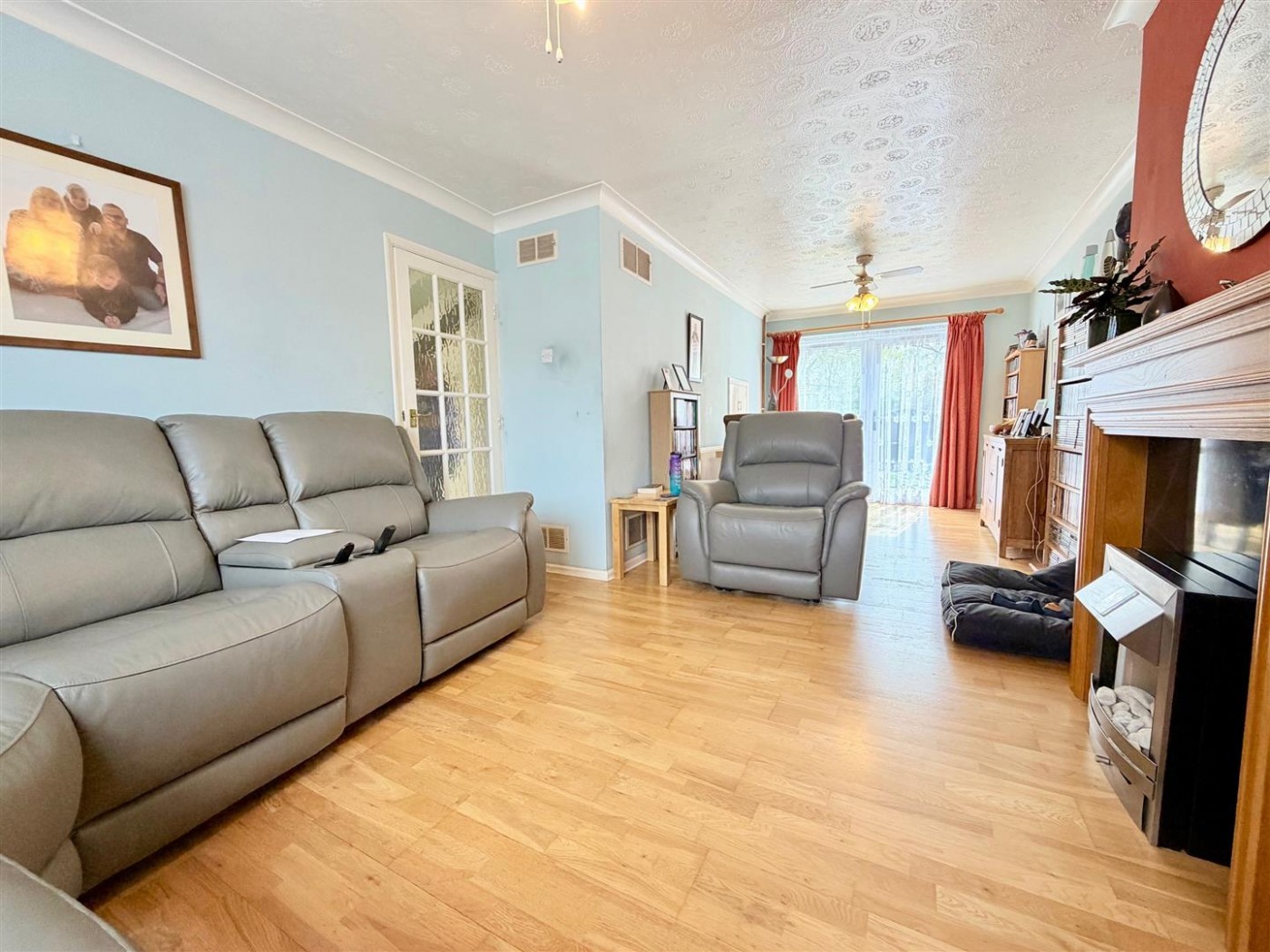 Images for Roundhills, Waltham Abbey