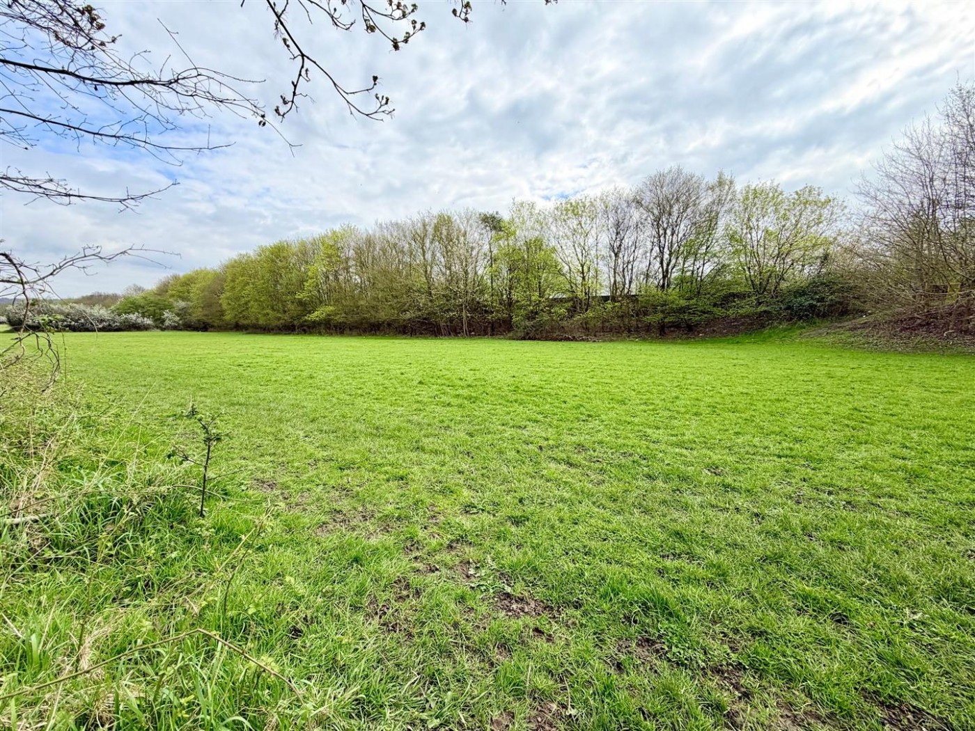 Images for Roundhills, Waltham Abbey