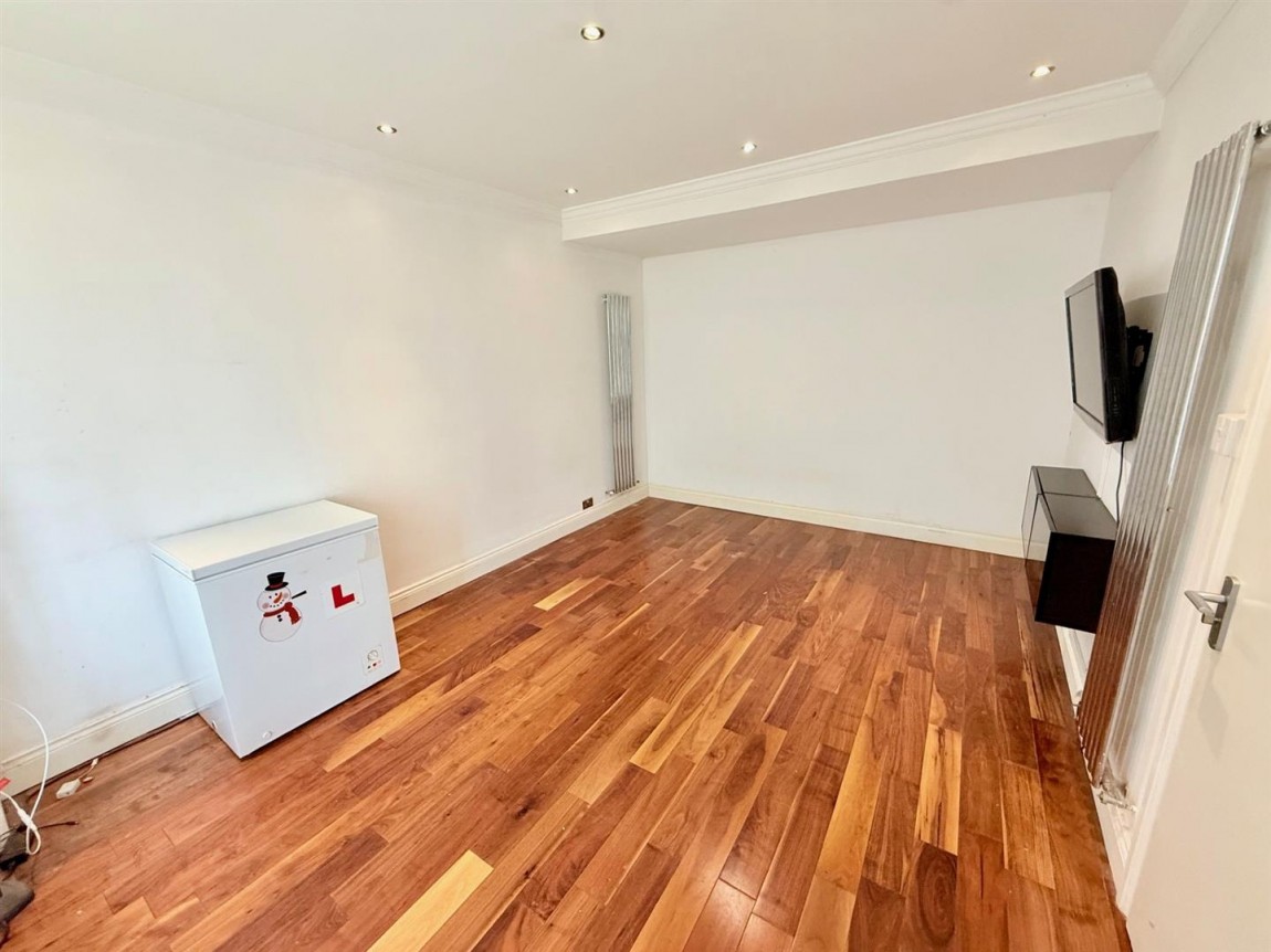 Images for Cherrydown Avenue, London