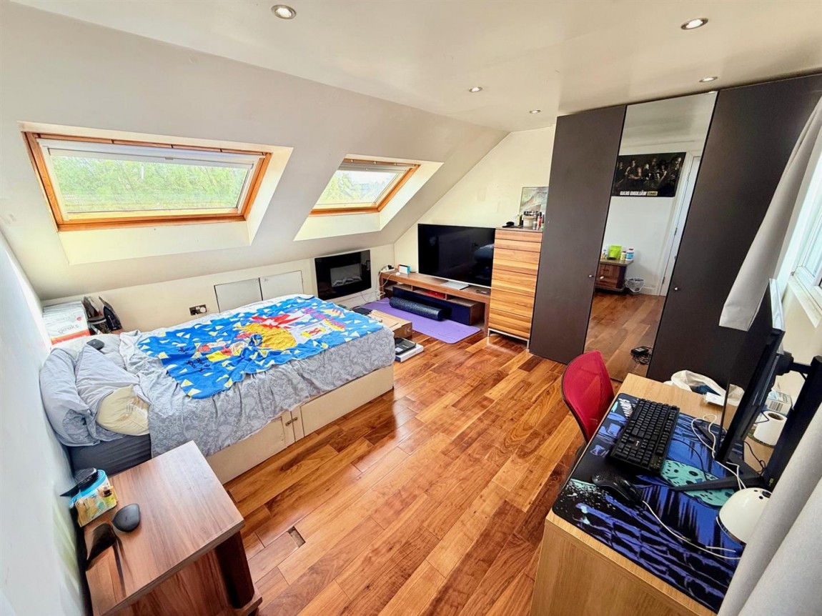 Images for Cherrydown Avenue, London