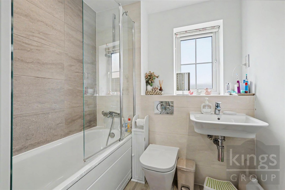 Images for Willow Brook Lane, Goffs Oak, Waltham Cross