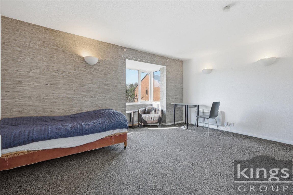 Images for Maltby Drive, Enfield London