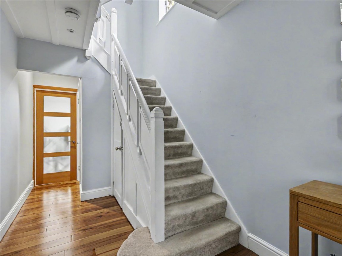 Images for Hawkwood Crescent, Chingford