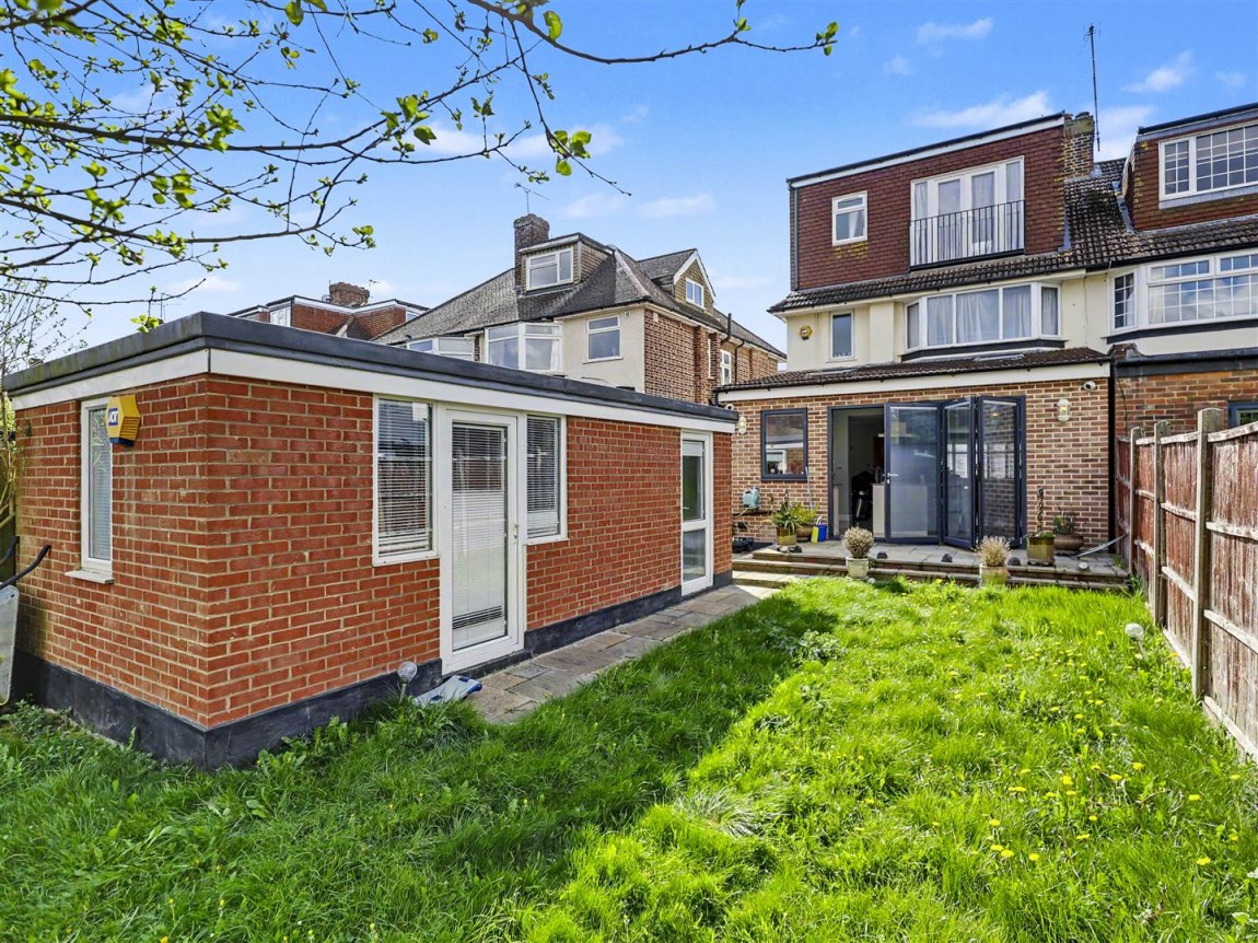 Images for Hawkwood Crescent, Chingford