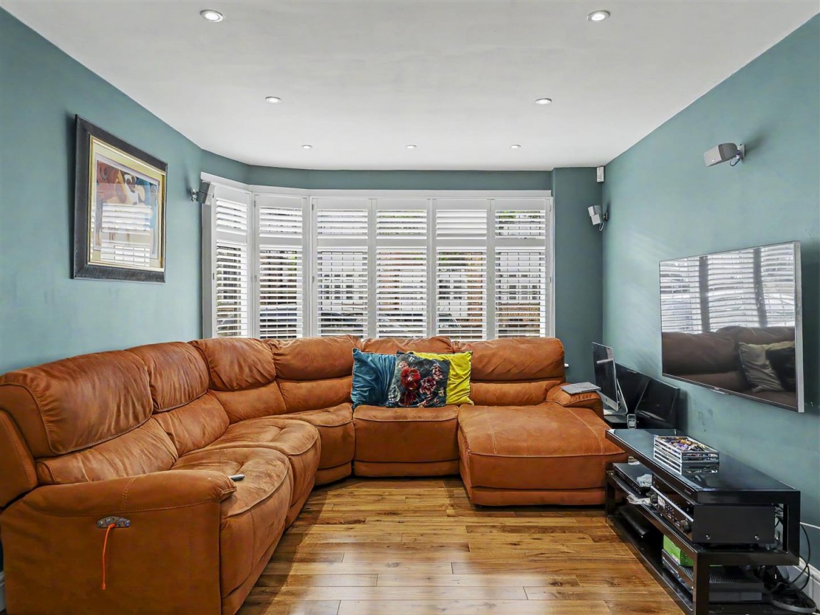 Images for Hawkwood Crescent, Chingford