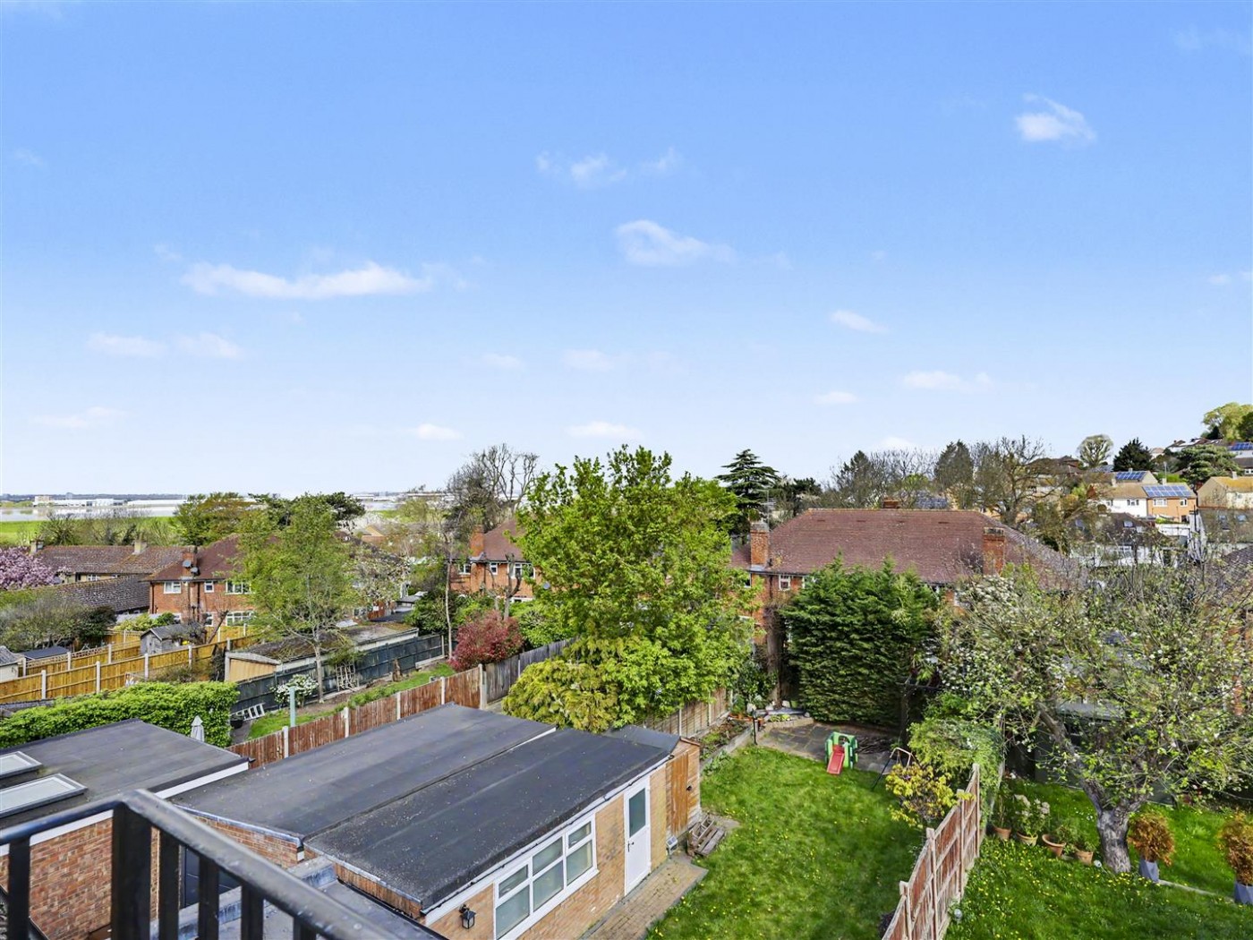 Images for Hawkwood Crescent, Chingford