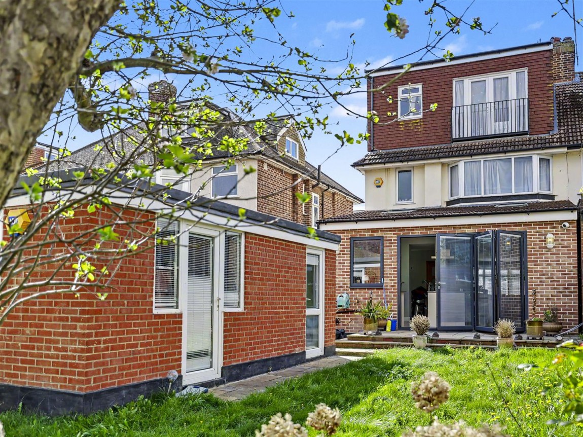 Images for Hawkwood Crescent, Chingford