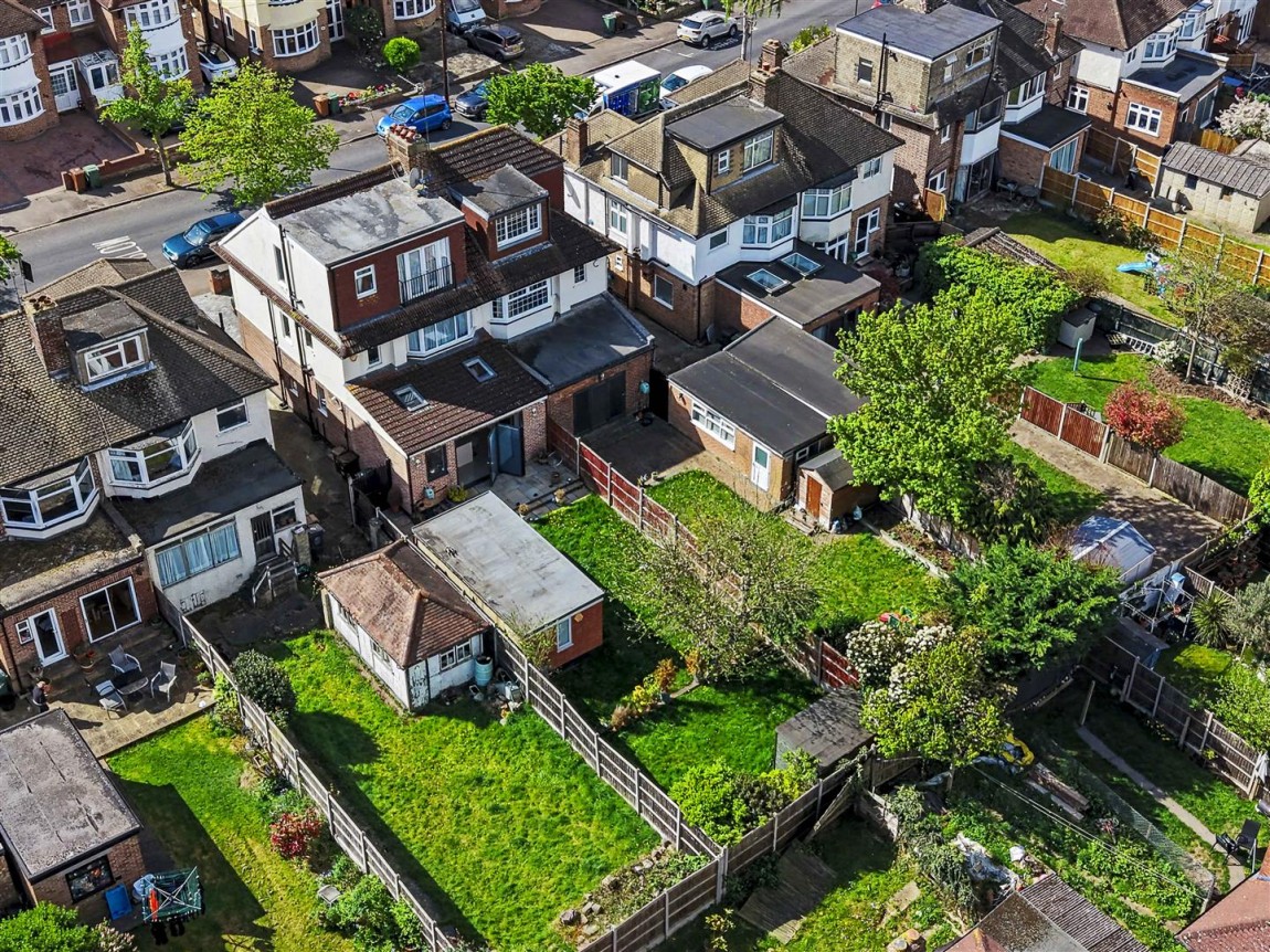 Images for Hawkwood Crescent, Chingford