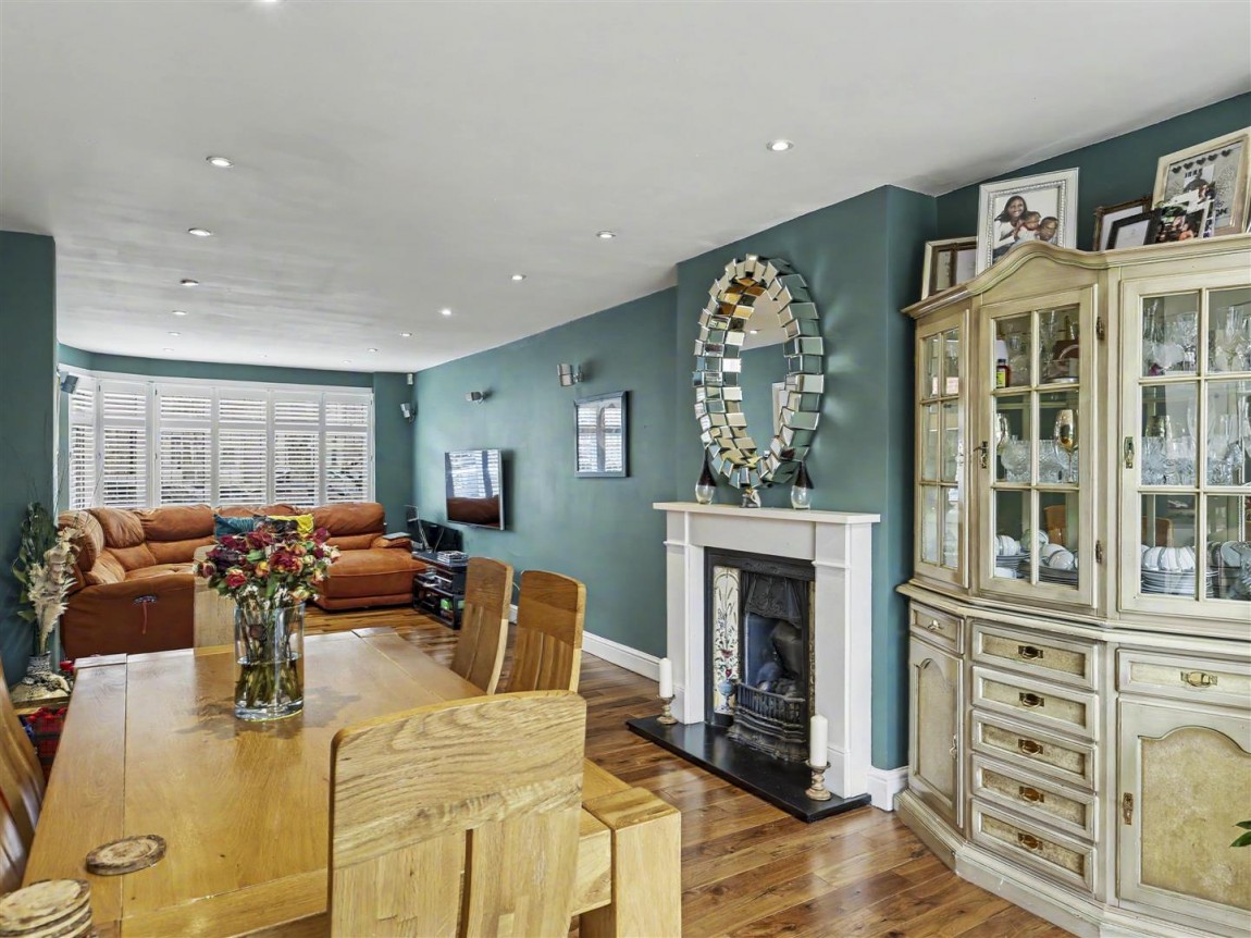 Images for Hawkwood Crescent, Chingford