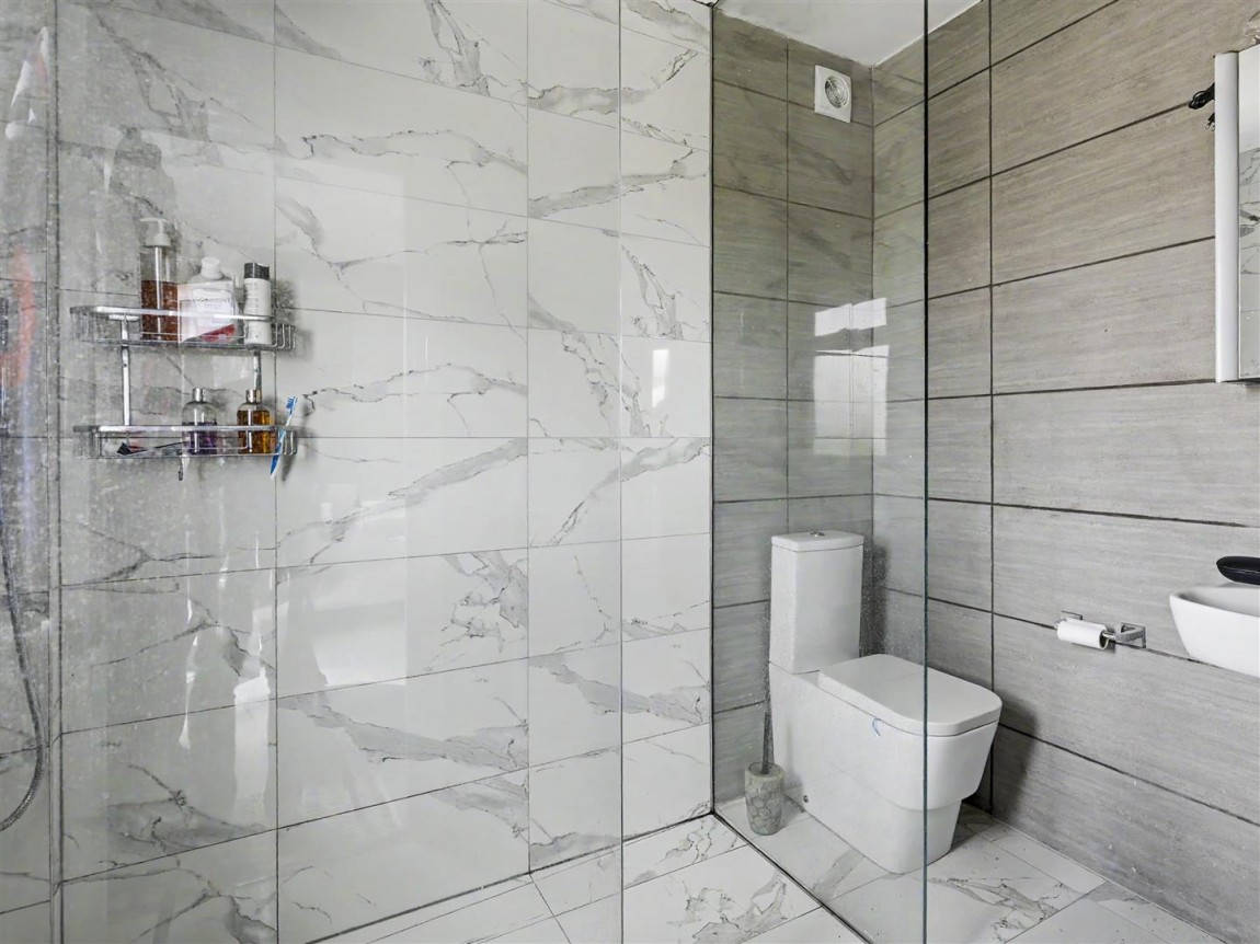 Images for Hawkwood Crescent, Chingford