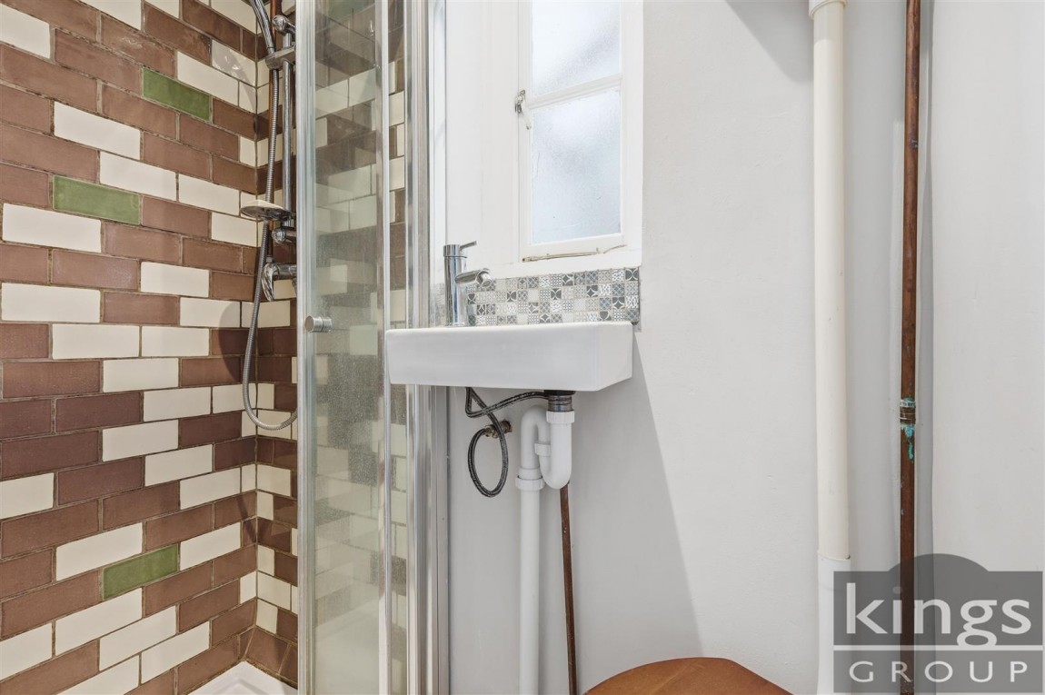 Images for Carrick Gardens, London