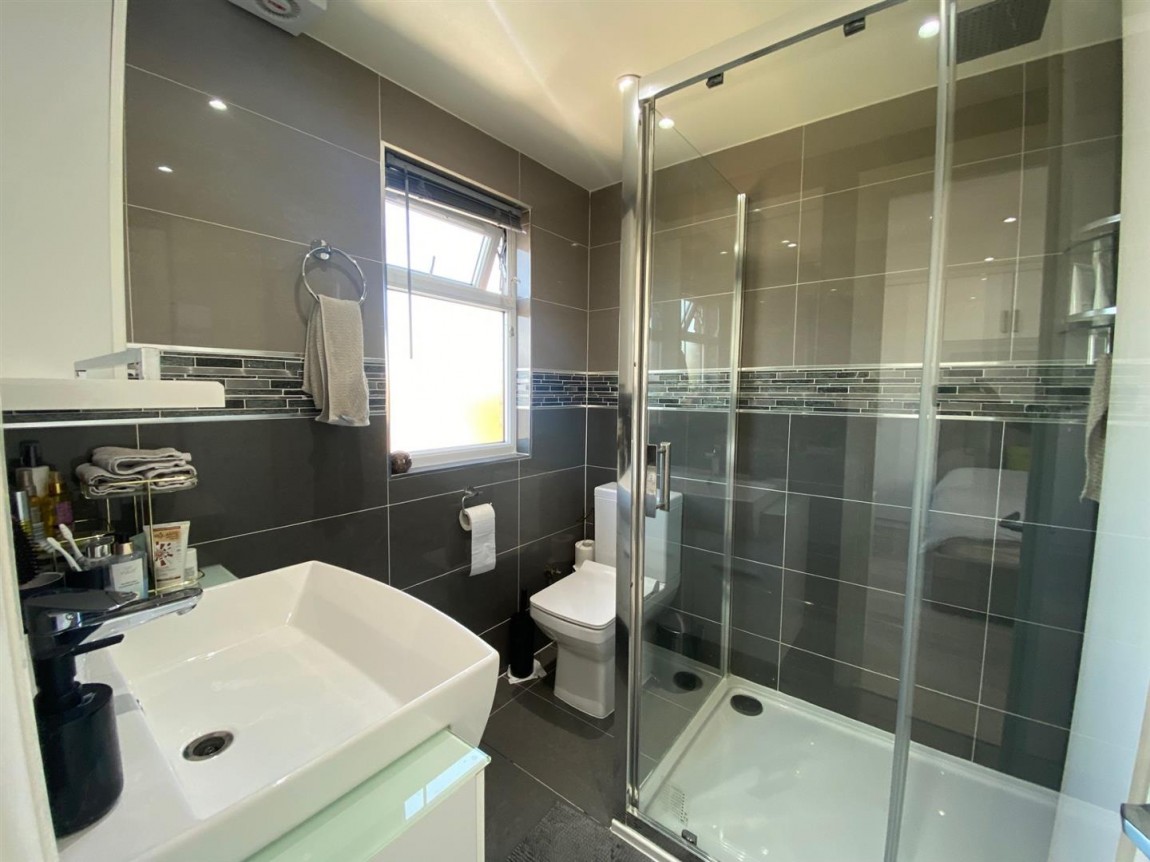 Images for Normanshire Drive, London