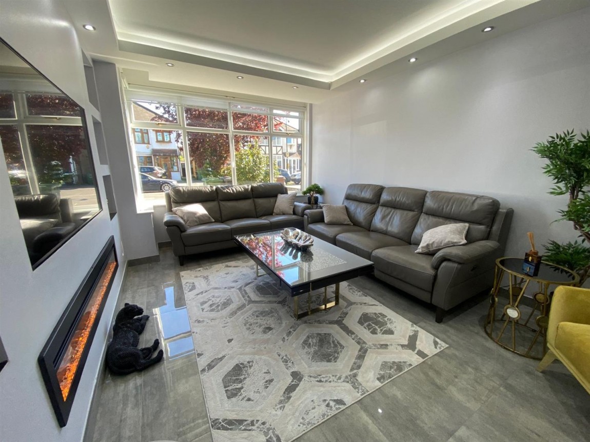 Images for Normanshire Drive, London
