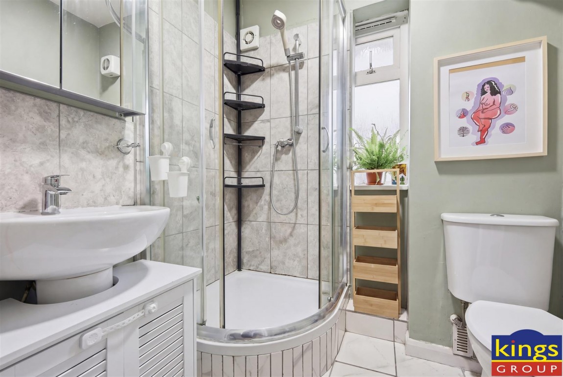 Images for Lawrence Avenue, London