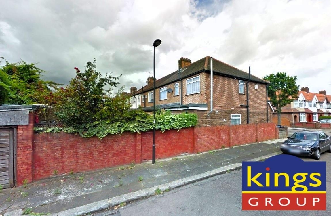 Images for Oaklands Avenue, Edmonton, N9