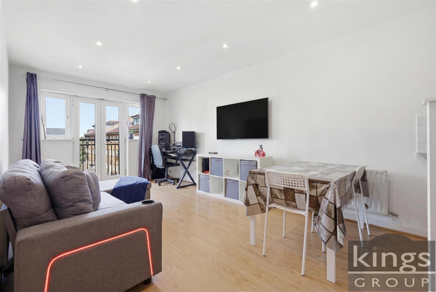 Images for Foundry Gate, Waltham Cross