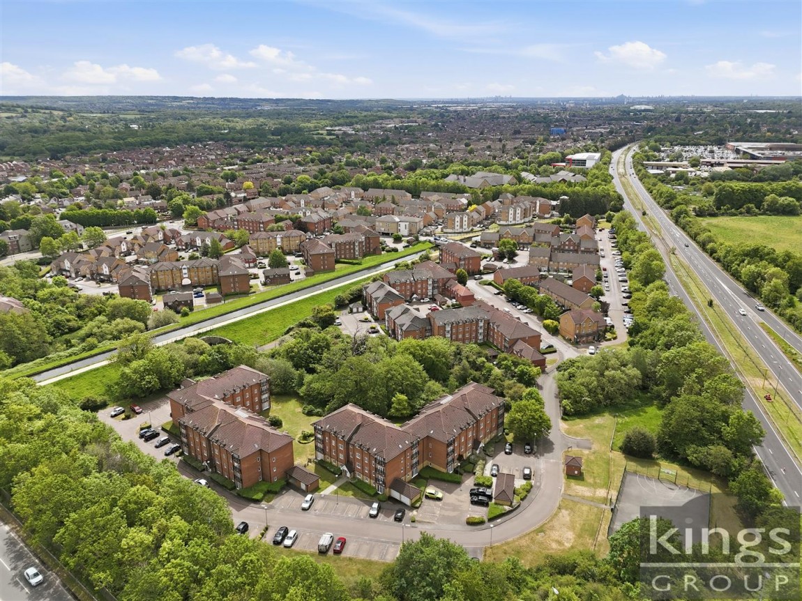 Images for Winnipeg Way, Turnford, Broxbourne