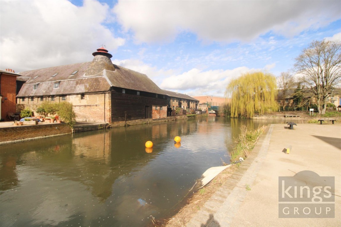 Images for Flat 6, Adams Yard, Maidenhead Street, Hertford