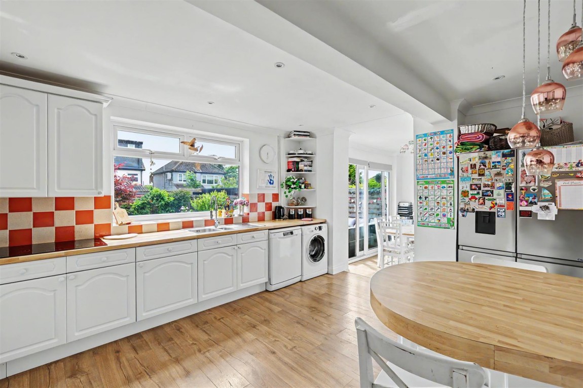 Images for Halfhides, Waltham Abbey