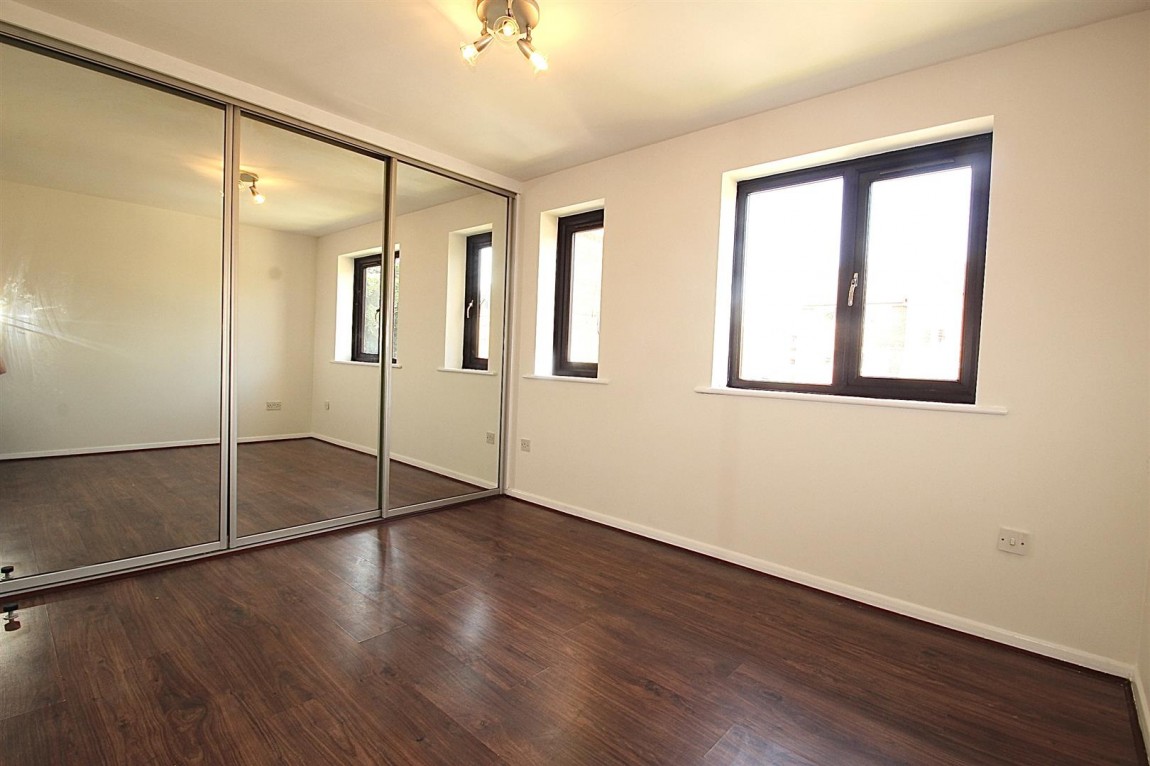 Images for Linwood Crescent, Enfield