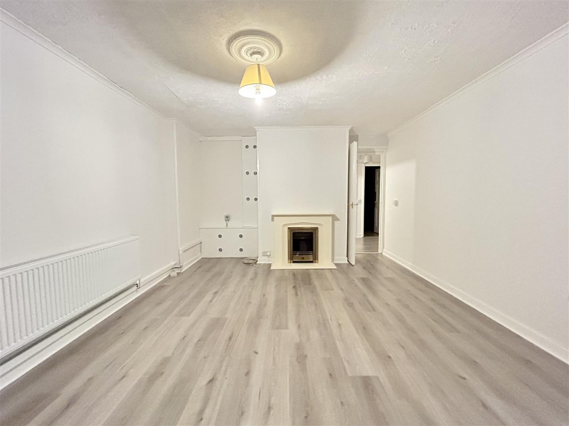 Images for Barn Mead, Harlow